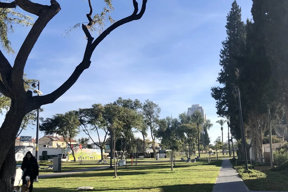 Writers' Park photo 1