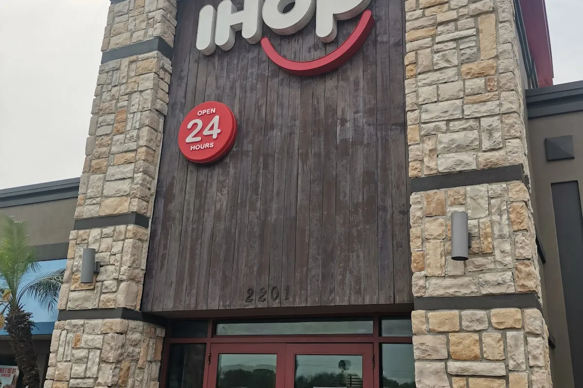 IHOP photo 1