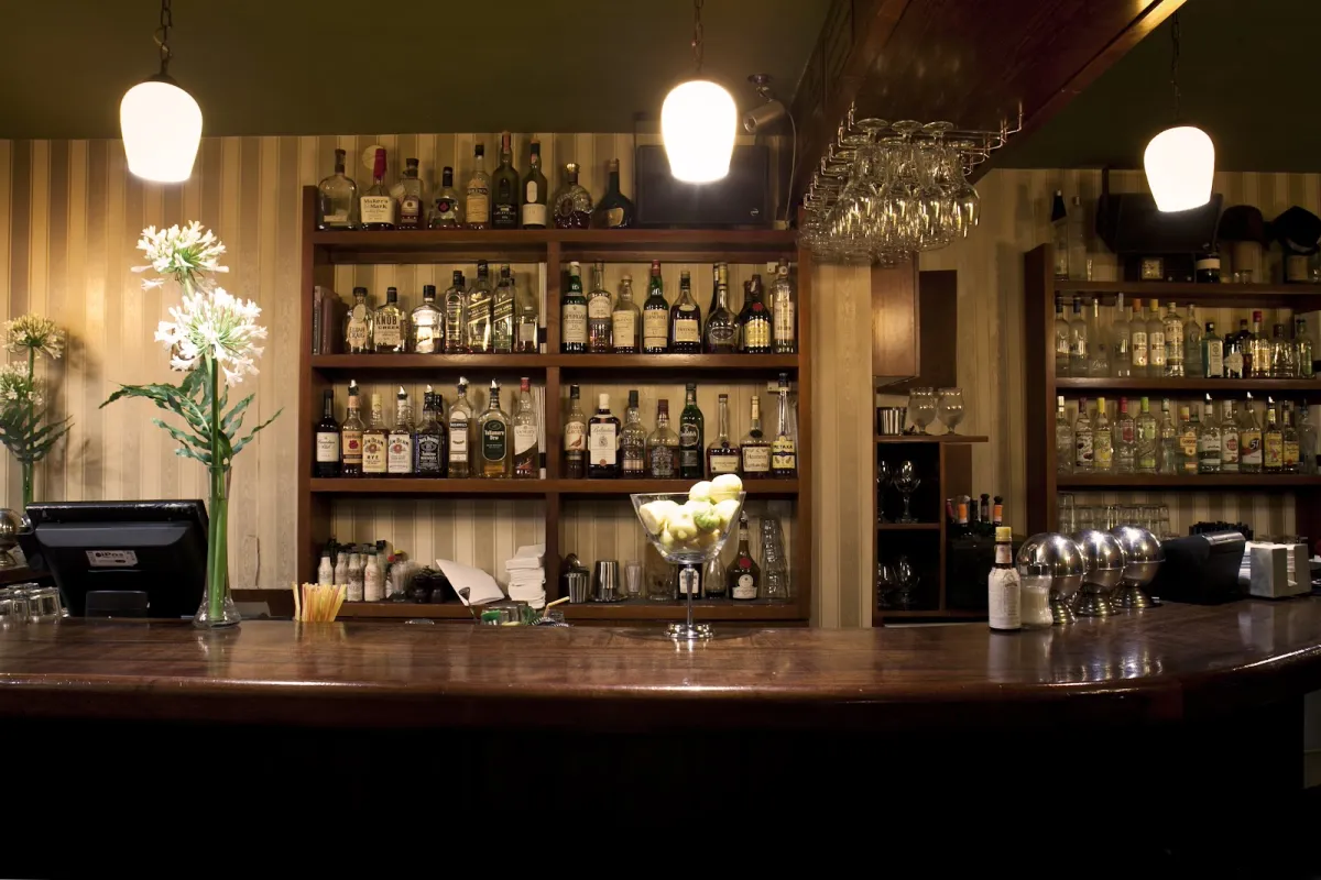 223 Bar photo 1