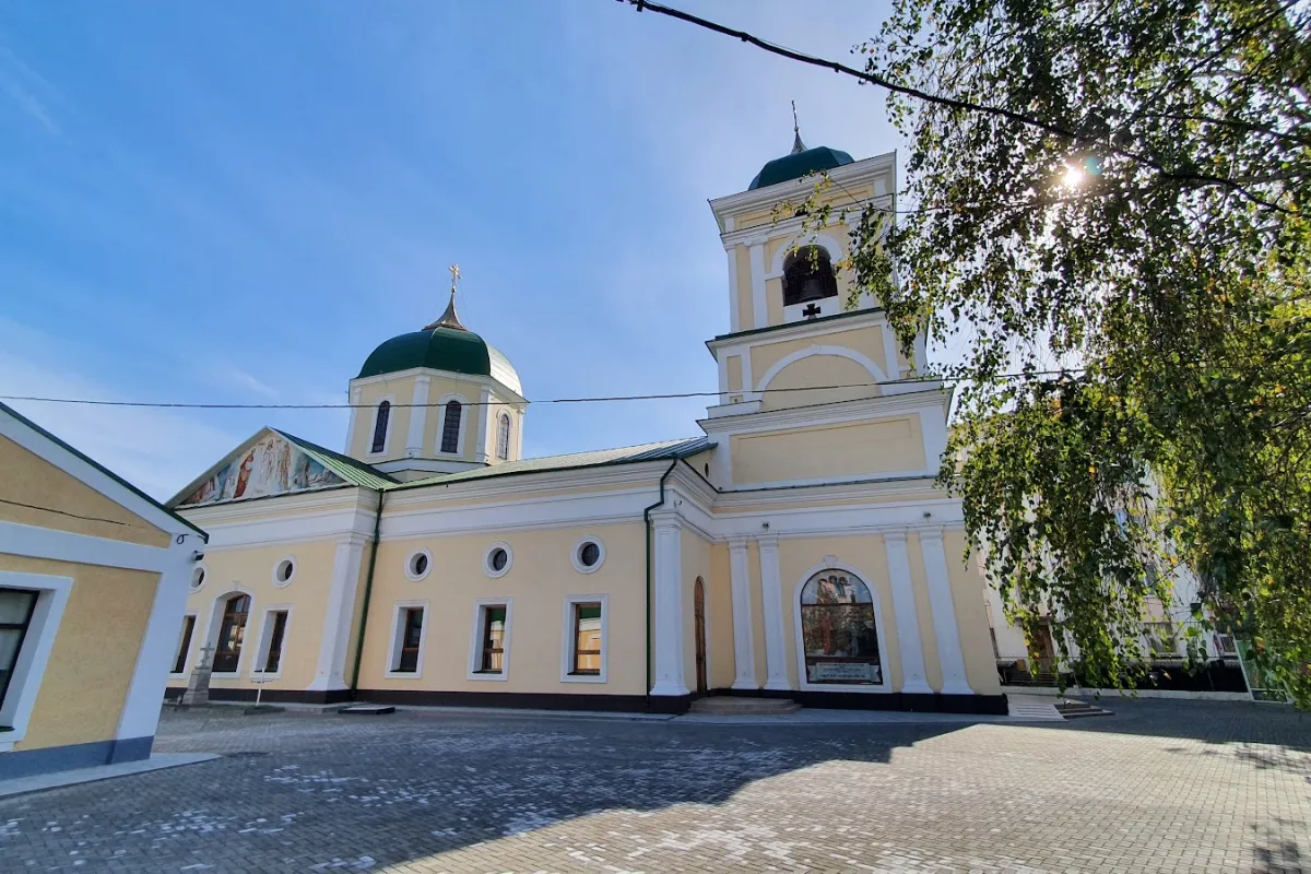 Transfiguration Cathedral, Bender photo 1