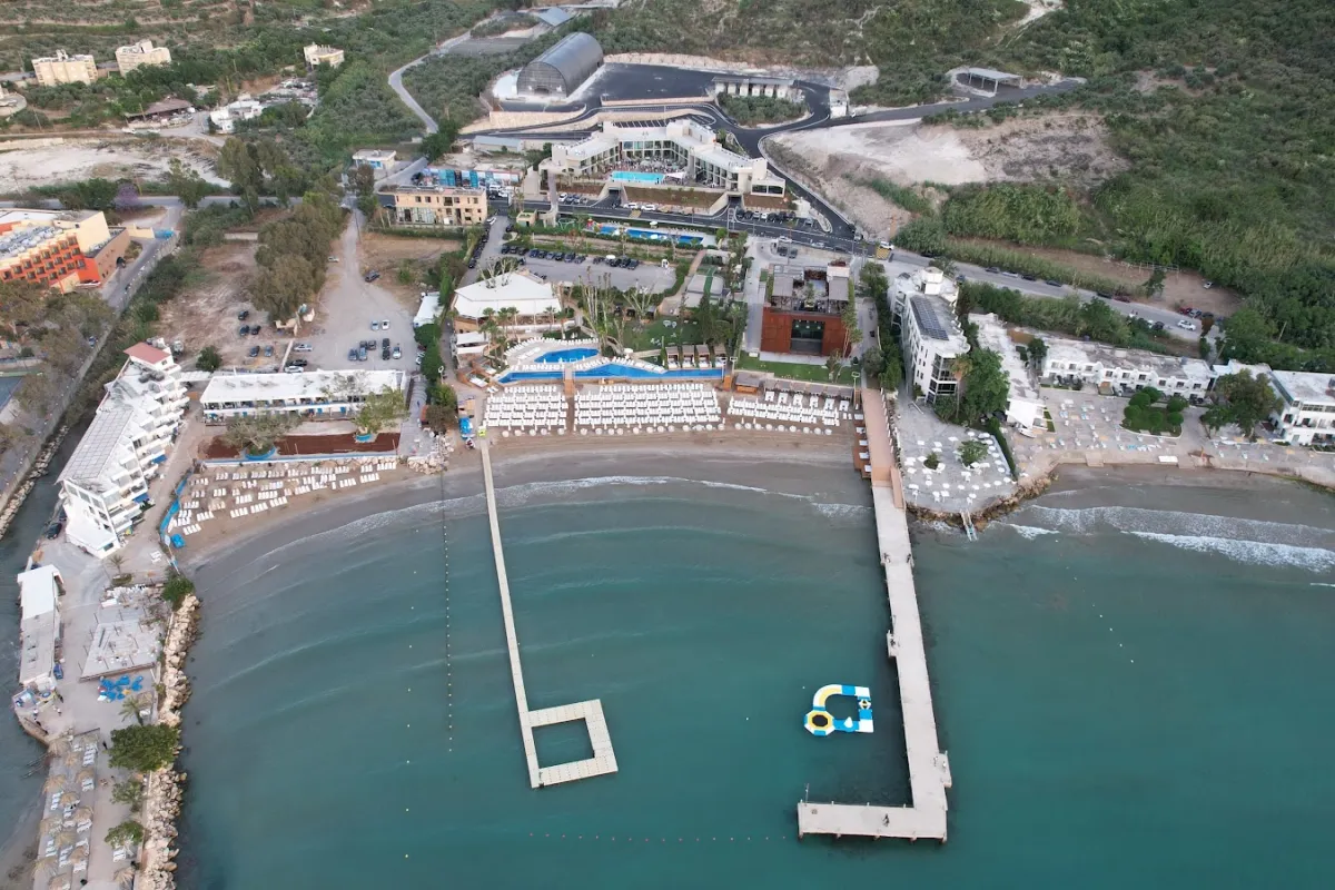 Nanaya Beach Club photo 1