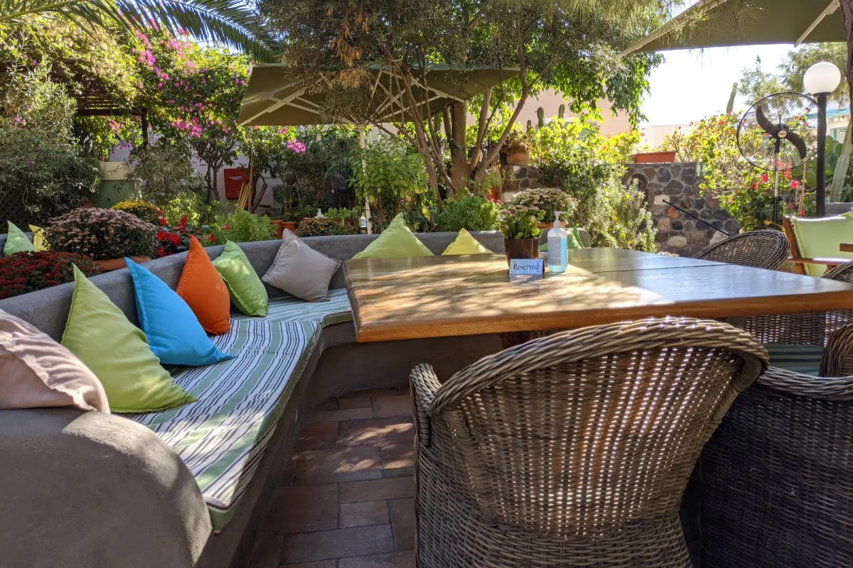 Pelican Kipos cafe and wine restaurant photo 1