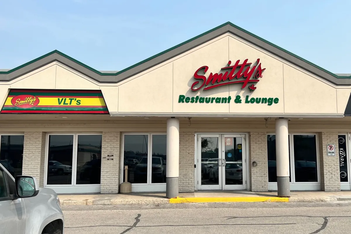 Smitty's Restaurant & Lounge - Winnipeg Westwood photo 1