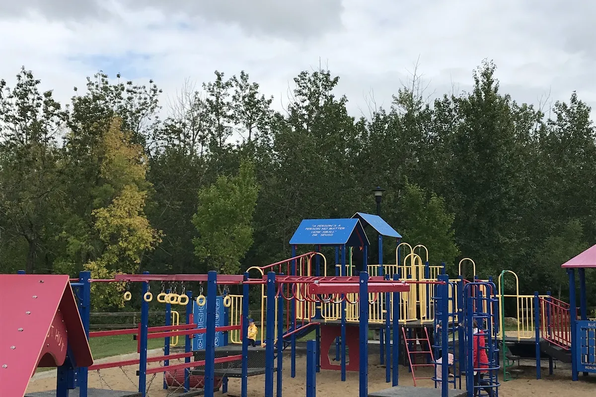 Ellerslie crossing Playground & Splash Park photo 1