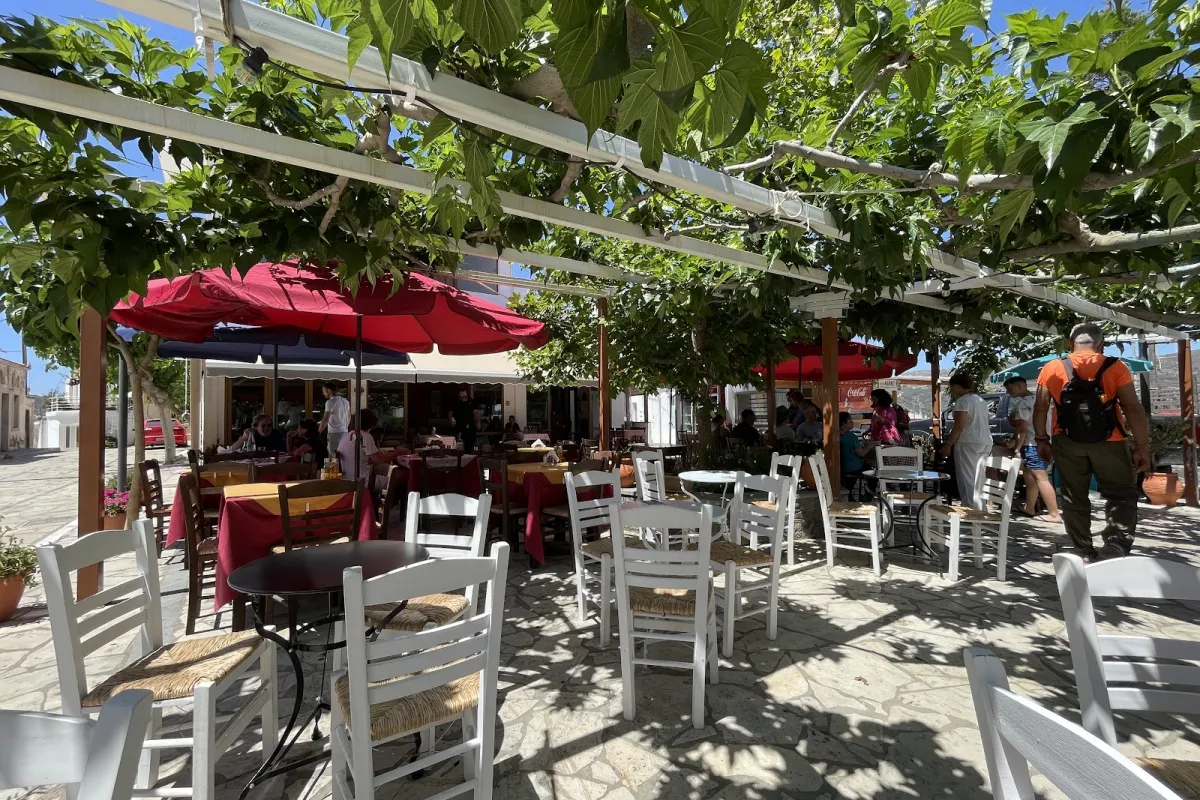 Η Πλατειά Στράτα photo 1