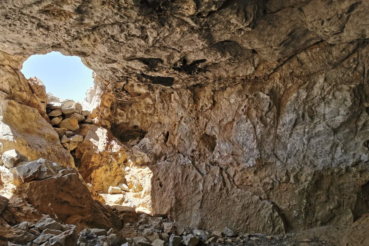 White Stone Cave photo 1