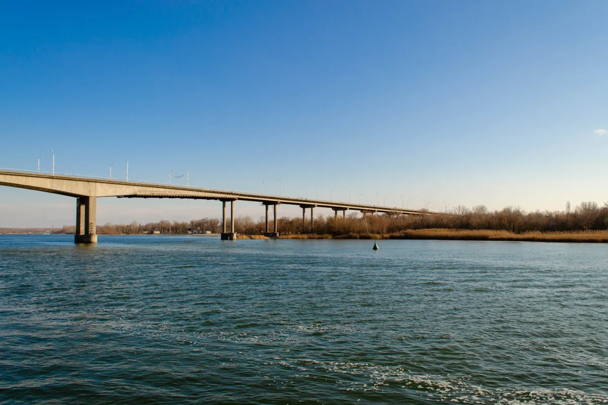 Voroshilovskiy Bridge photo 1
