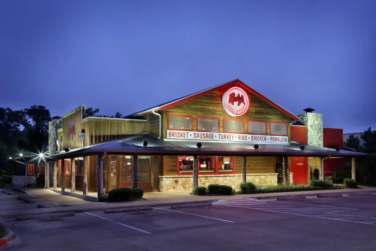 Rudy's "Country Store" and Bar-B-Q photo 1