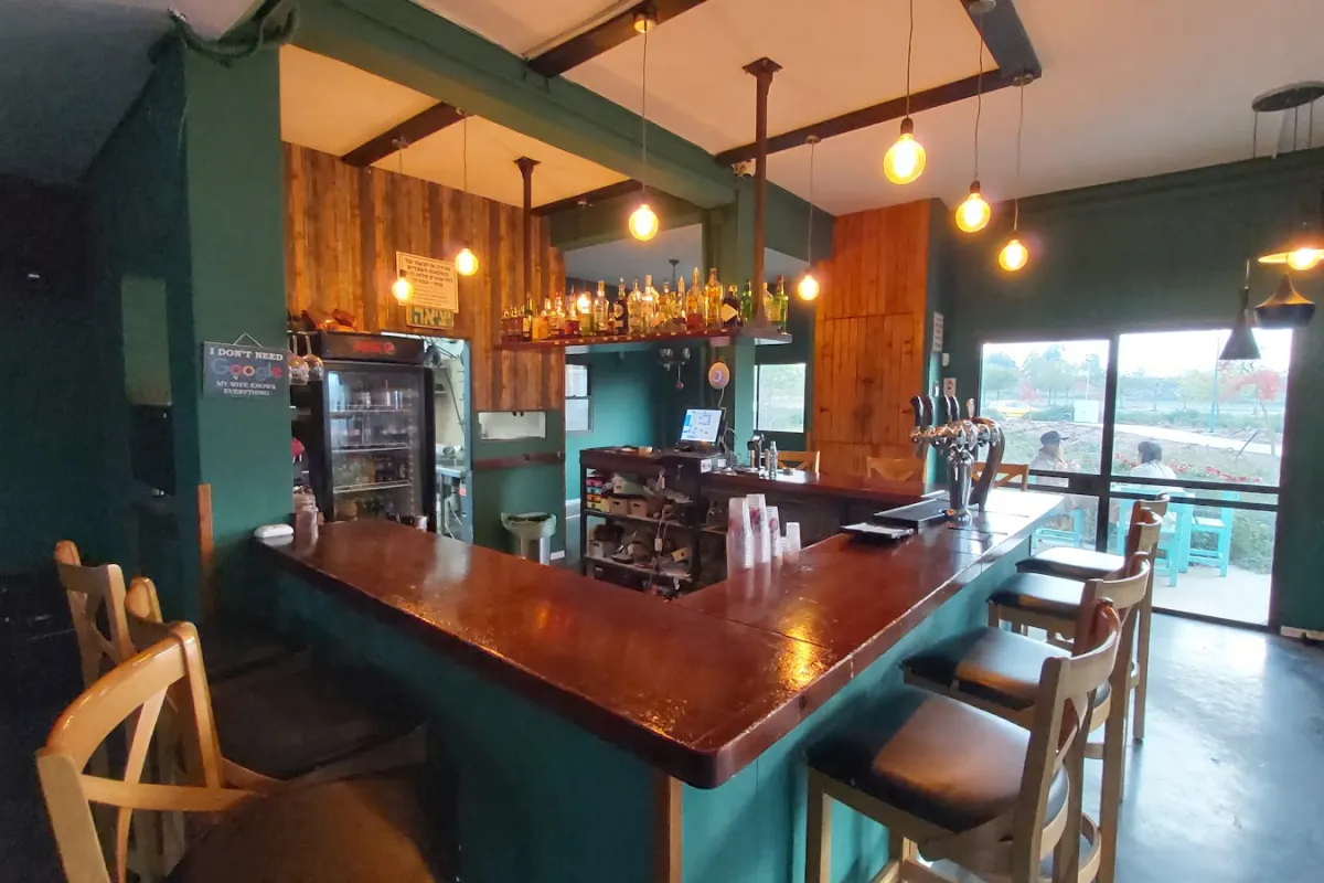 Queen's Kitchen bar. photo 1