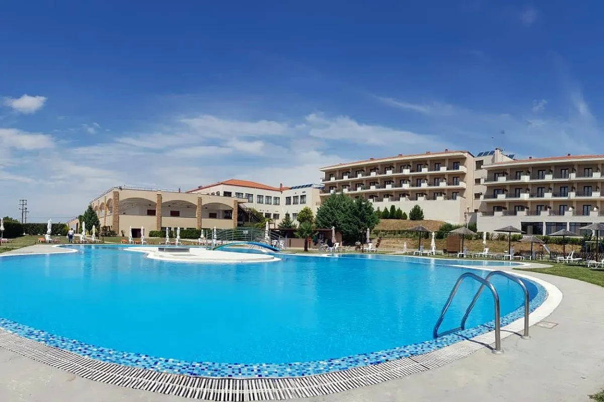Siris Hotel & Spa photo 1