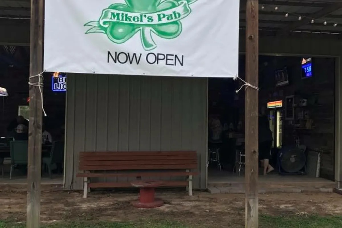 Mikel's Pub photo 1