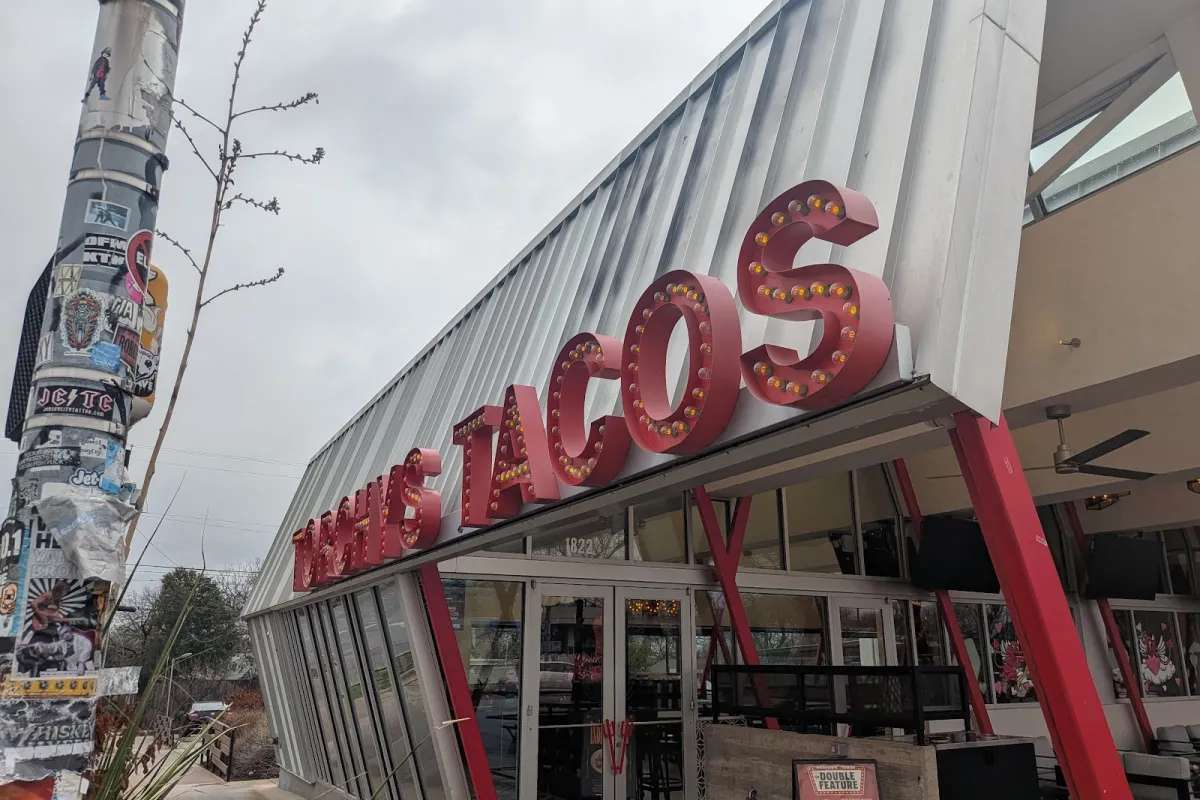Torchy's Tacos photo 1