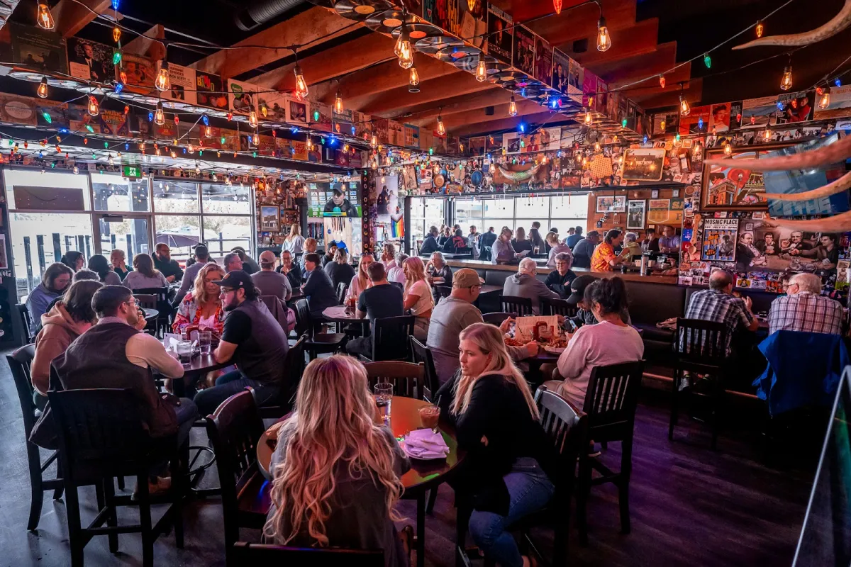 Leopold's Tavern Regina - South photo 1