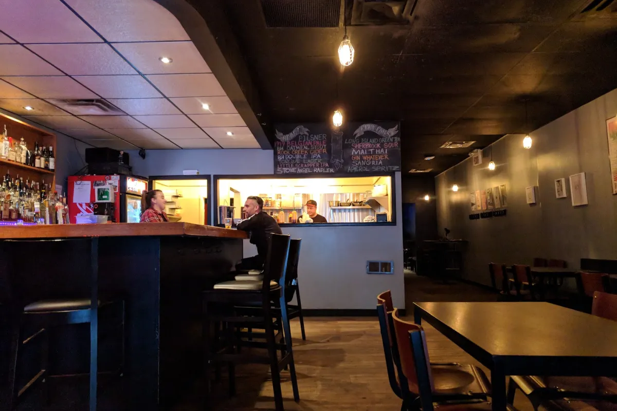 The Handsome Daughter / Hoagie Boyz West Broadway photo 1
