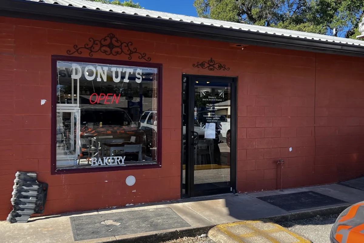 Main Street Donuts & Kolaches photo 1