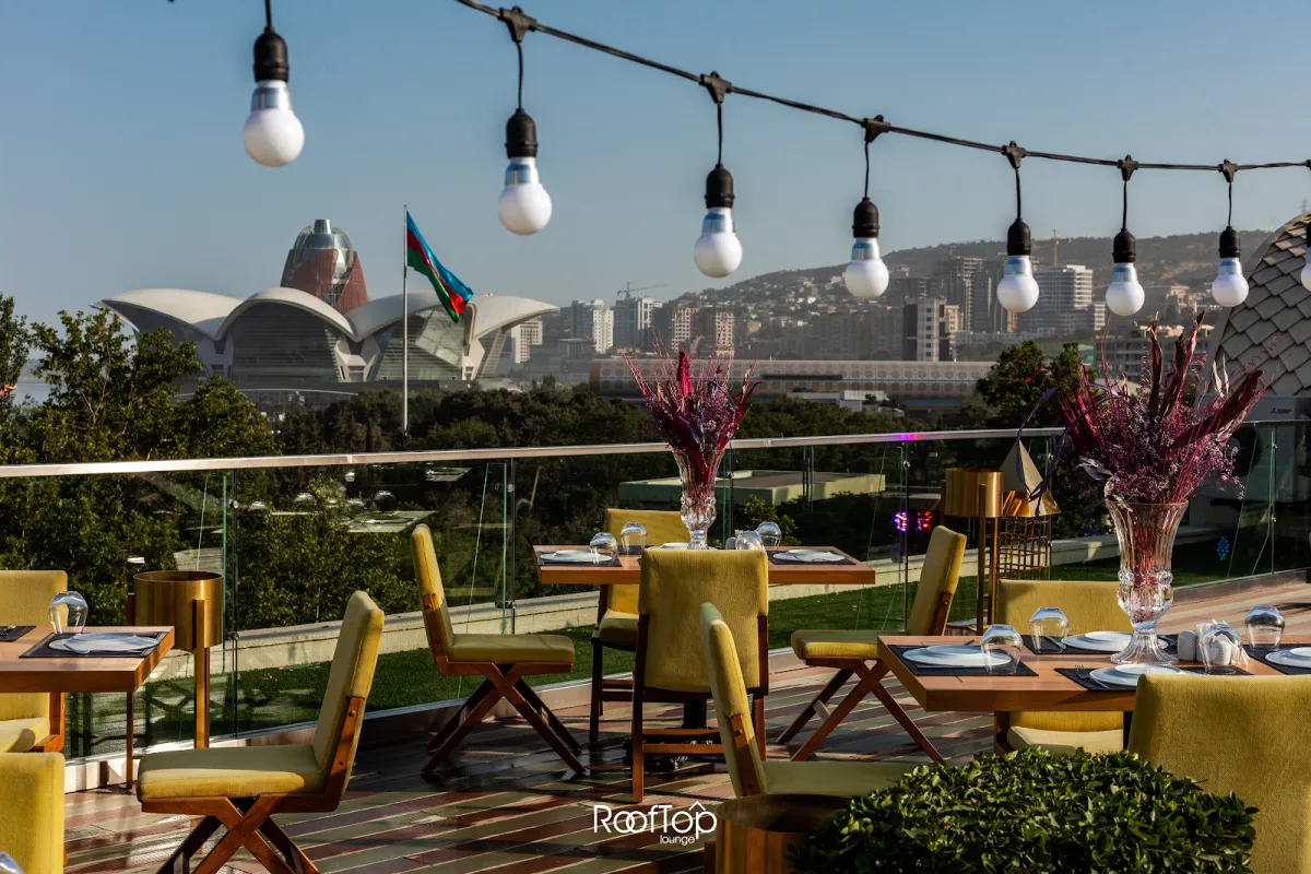 RoofTop lounge photo 1