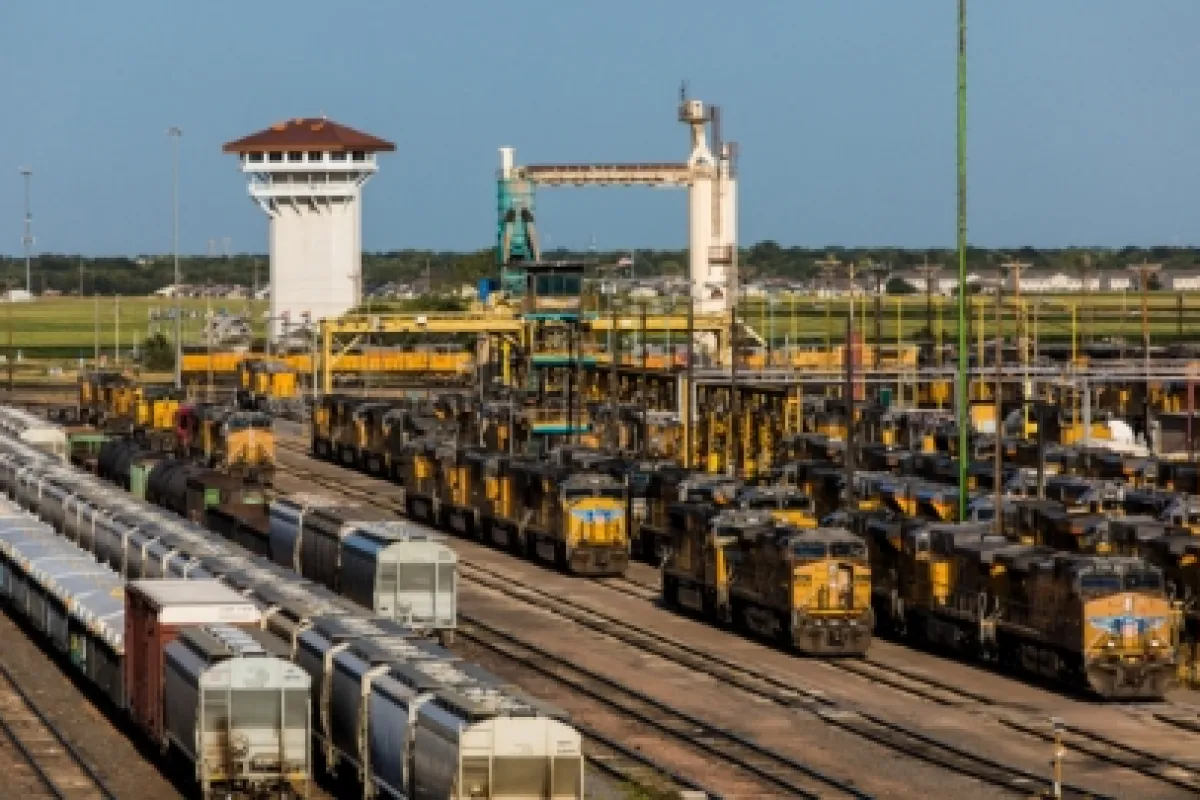 Golden Spike Tower photo 1