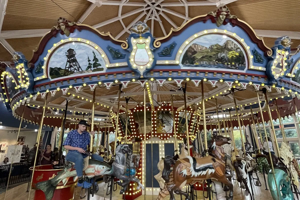 Great Northern Carousel photo 1