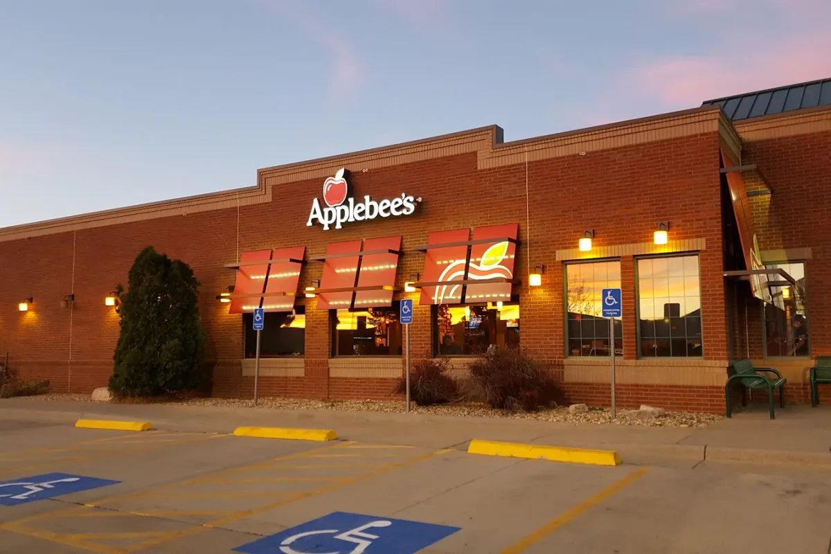 Applebee's Grill + Bar photo 1