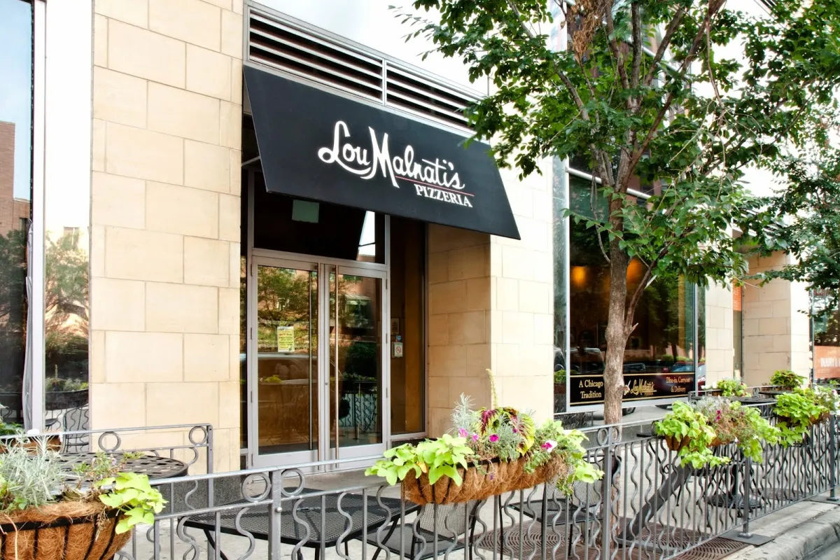 Lou Malnati's Pizzeria photo 1