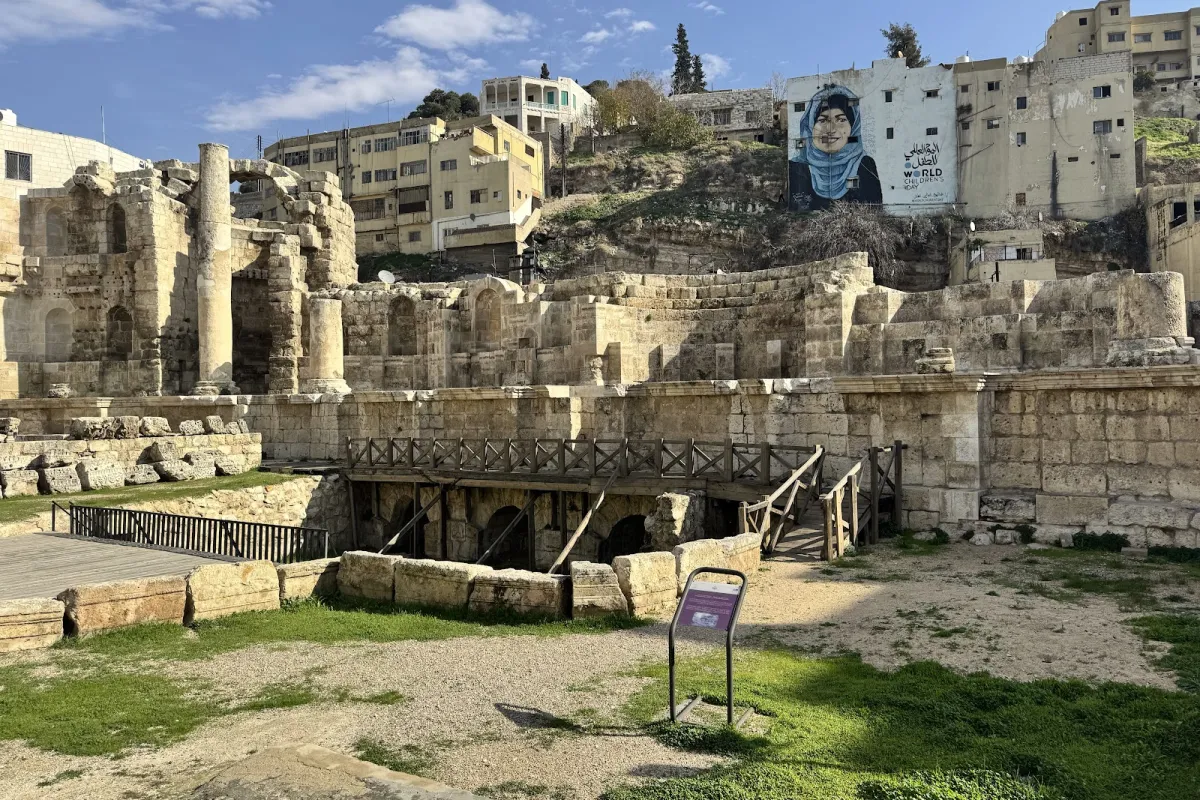 Roman Nymphaeum photo 1