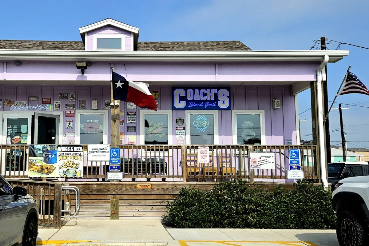 Coach’s Island Pub and Grub photo 1