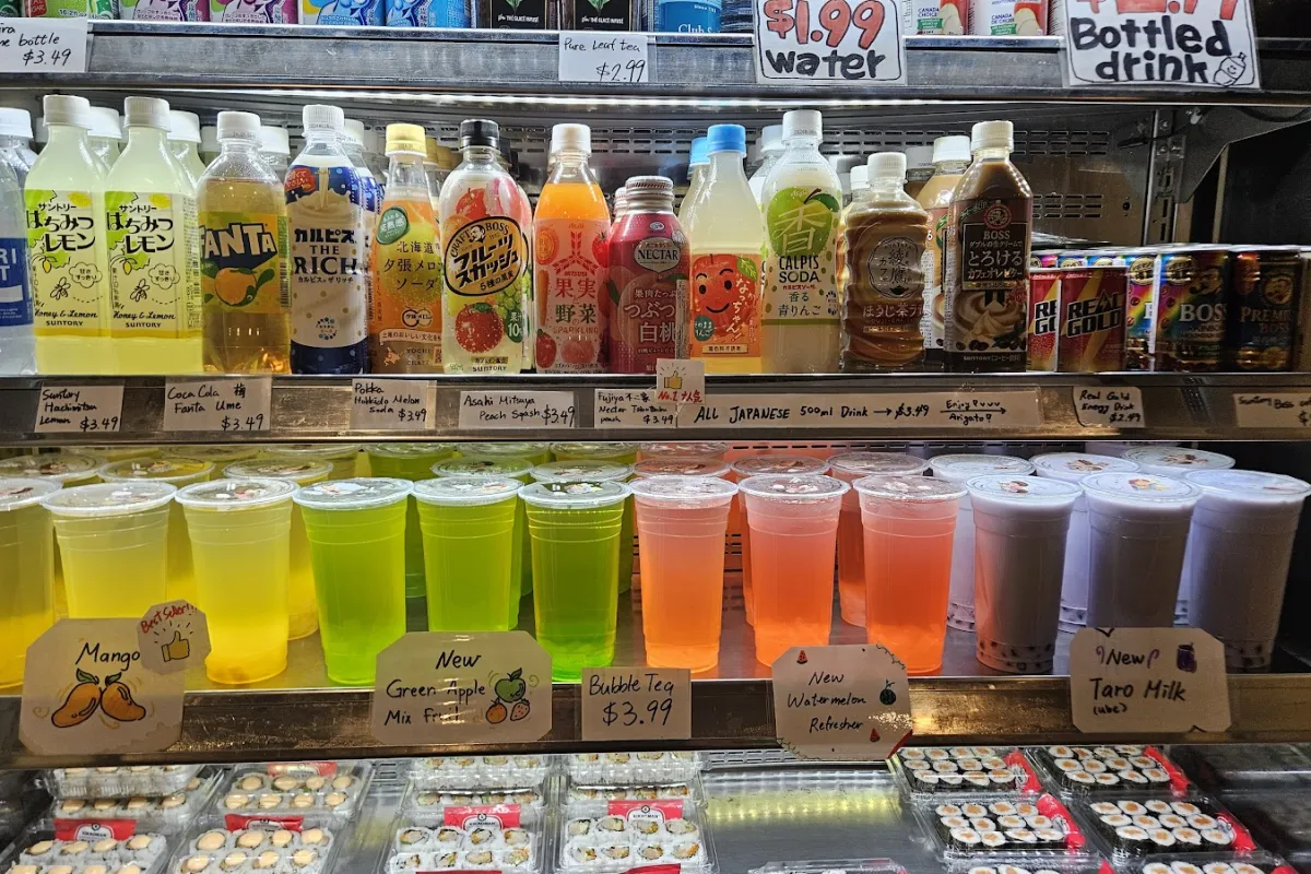 Tokyo Street Market Centre Street photo 1