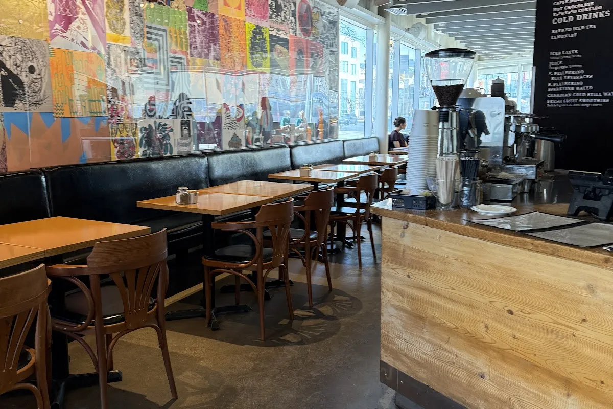 Stella’s @ PlugIn photo 1