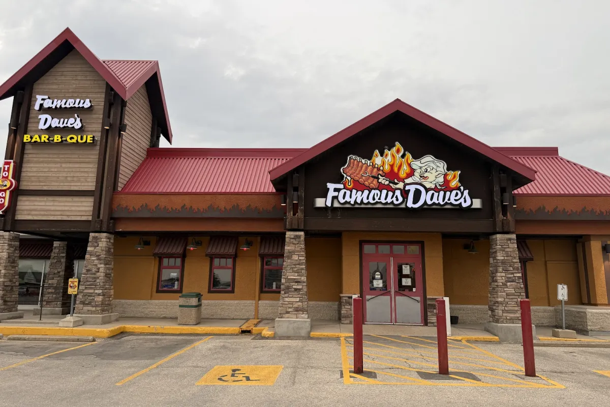 Famous Dave's Bar-B-Que photo 1