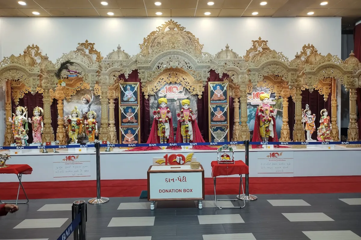 BAPS Shri Swaminarayan Mandir, Edmonton photo 1