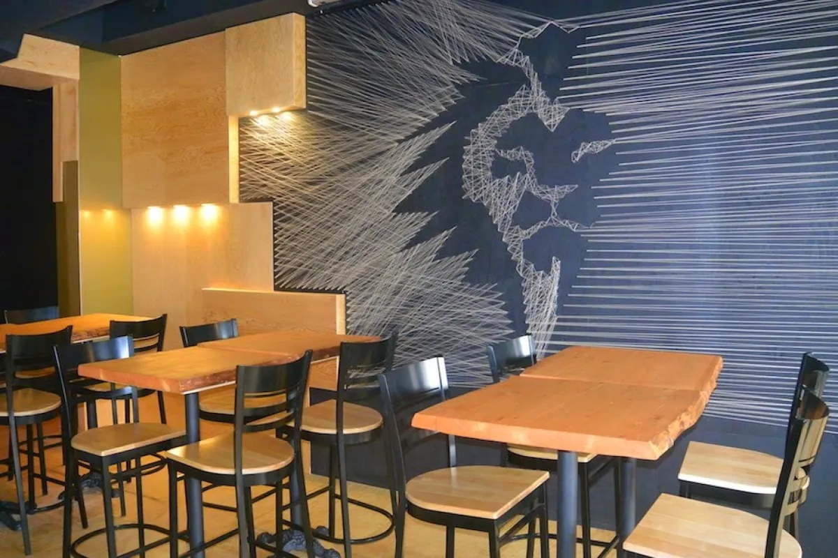 Lion Bleu - Microbrasserie / Boutique & Resto-Pub photo 1