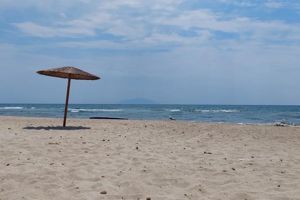 Paralia Mesis photo 1