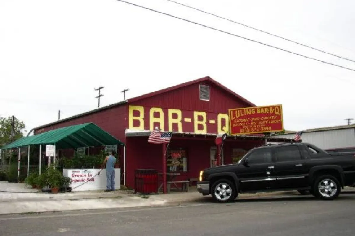 Luling Bar- B-Q photo 1