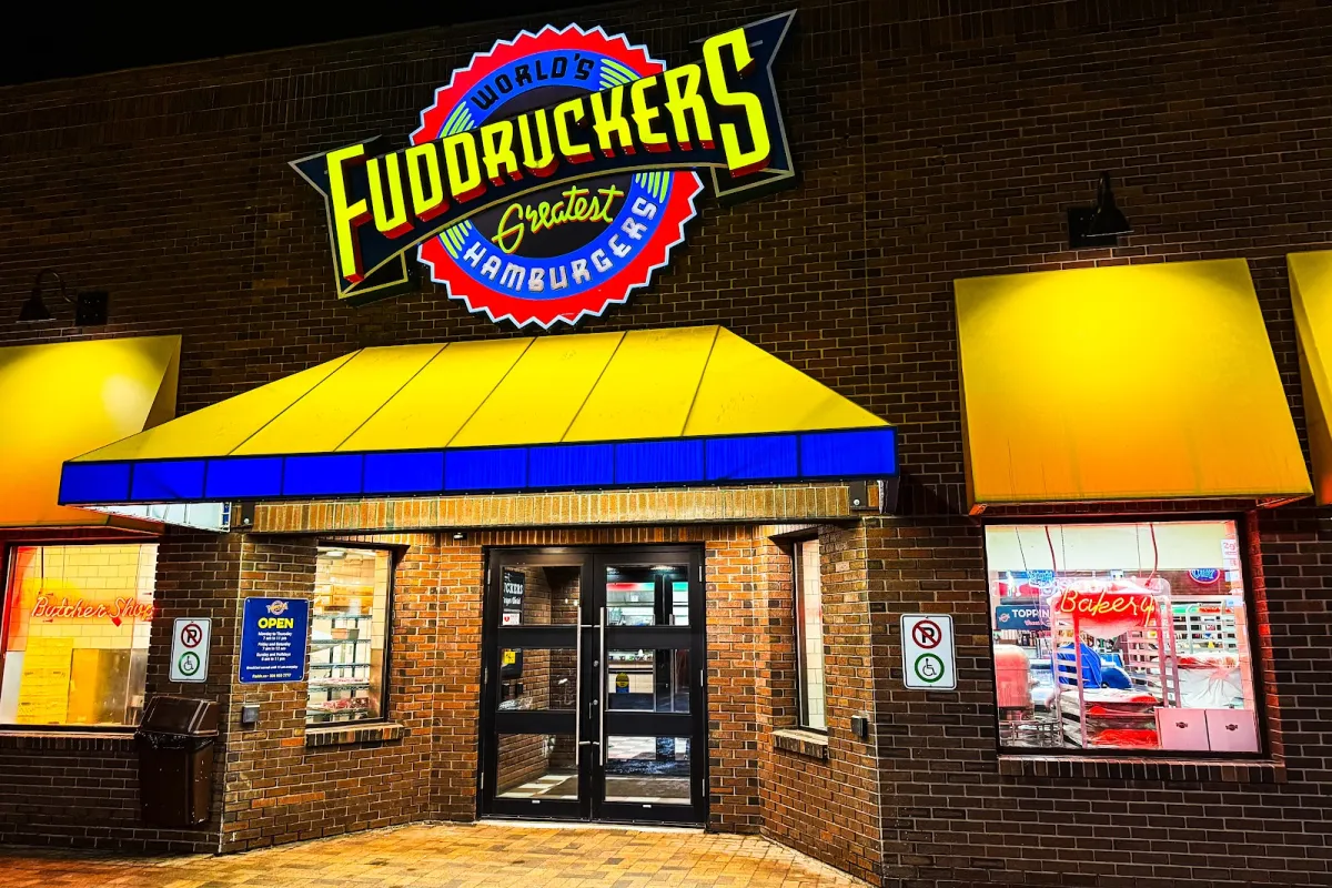 Fuddruckers photo 1