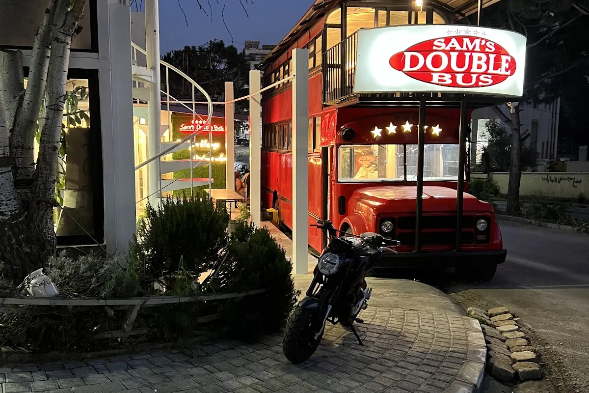 Sam's Double Bus photo 1