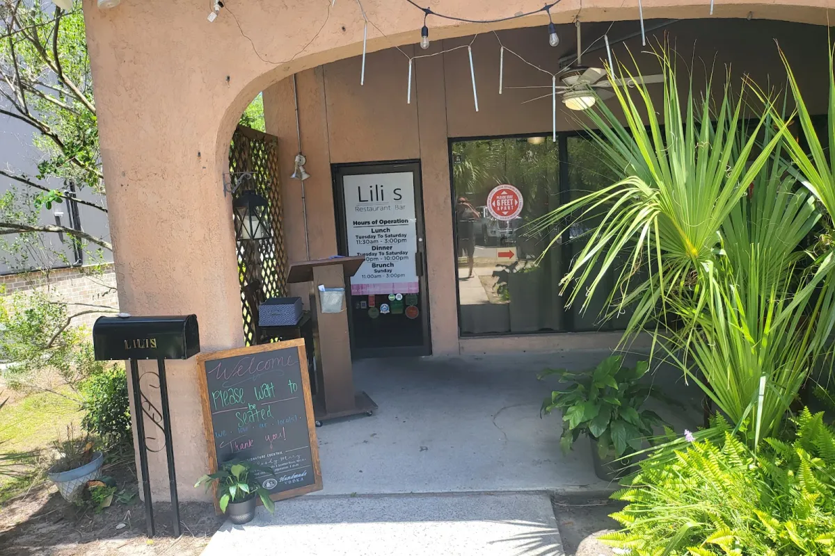Lili's Restaurant and Bar photo 1
