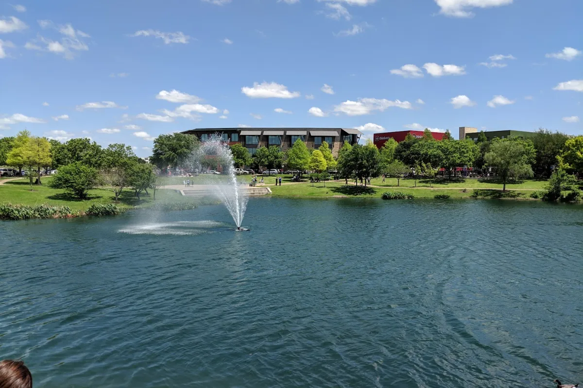Mueller Lake Park photo 1