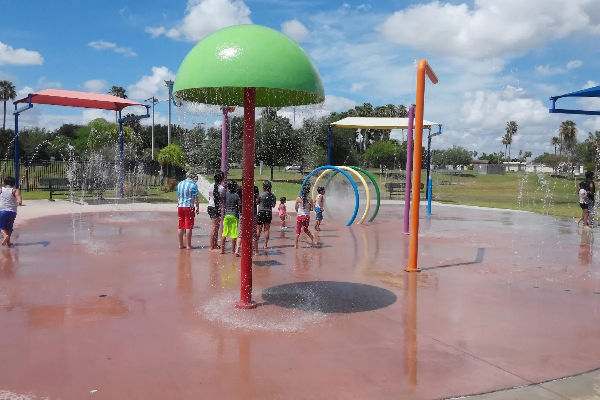 Freddy Gonzalez Memorial Park Splash Playground photo 1