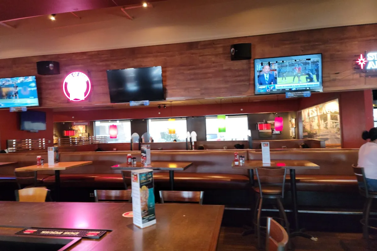 Applebee's Grill + Bar photo 1