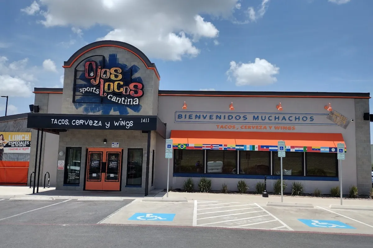 Ojos Locos Sports Cantina - Weslaco photo 1