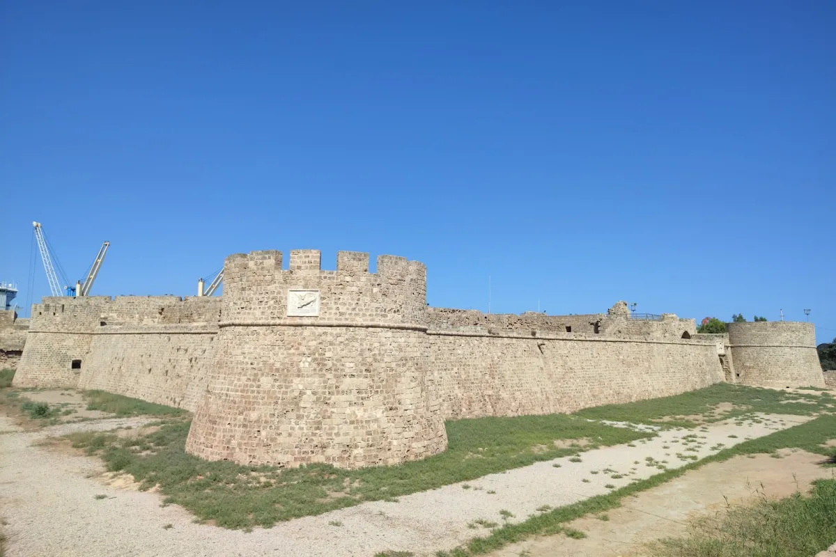 Othello Tower photo 1