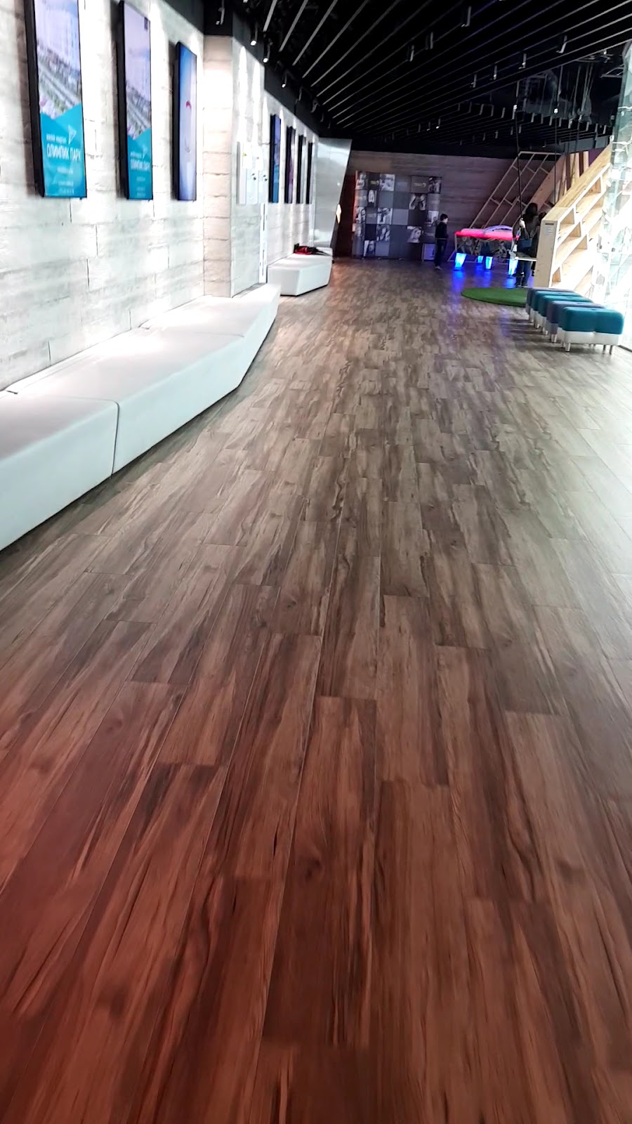 Mooon - cinema space in Dana Mall photo 6