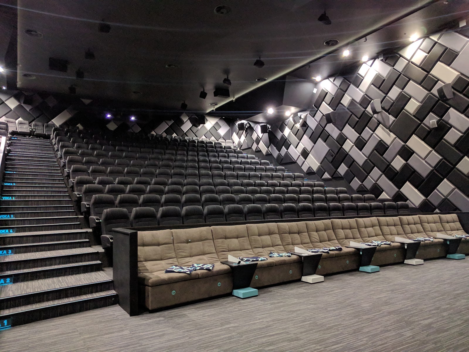 Mooon - cinema space in Dana Mall photo 5
