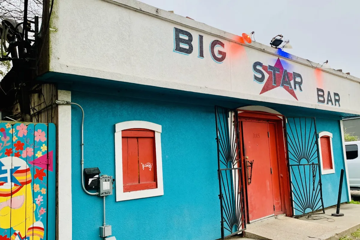 Big Star Bar photo 1