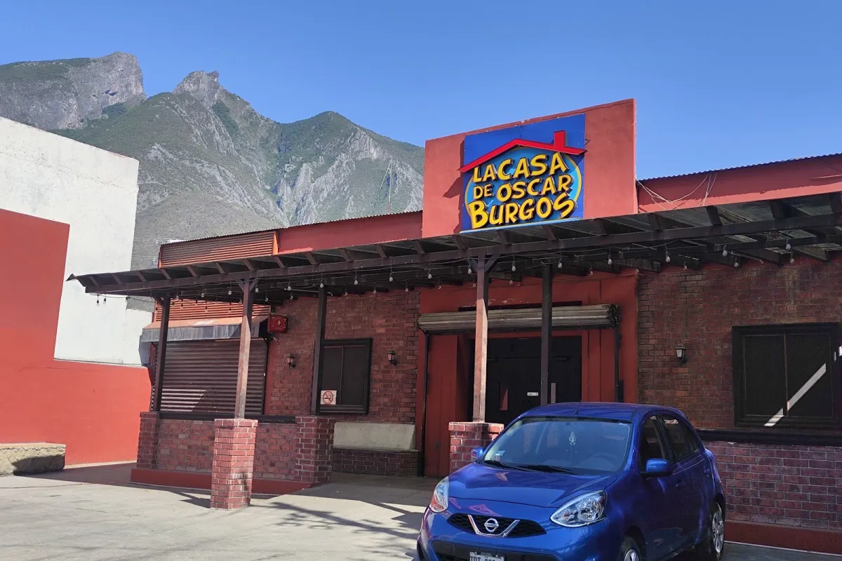 La Casa de Oscar Burgos photo 1