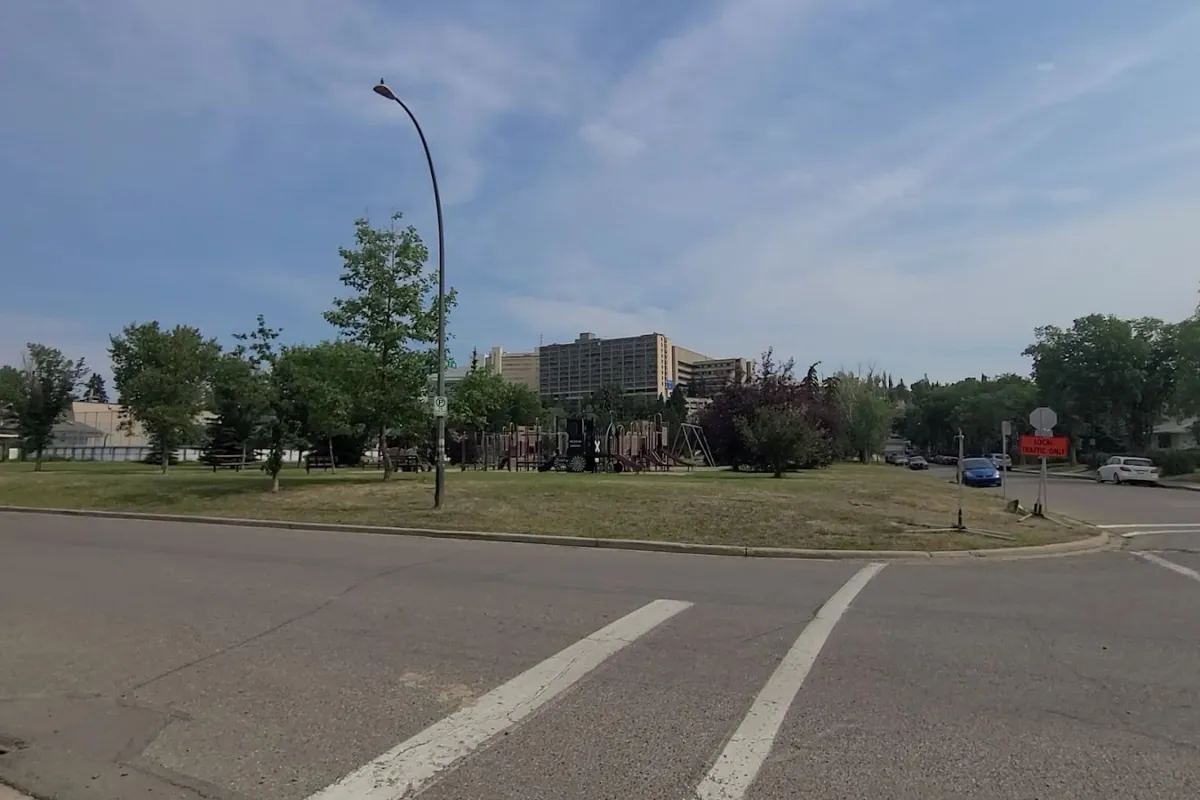 Parkdale Park photo 1