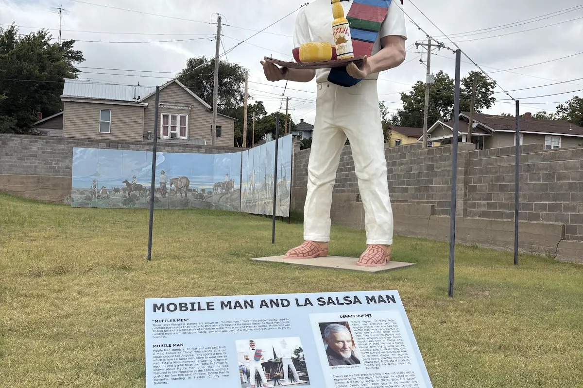 La Salsa Man photo 1
