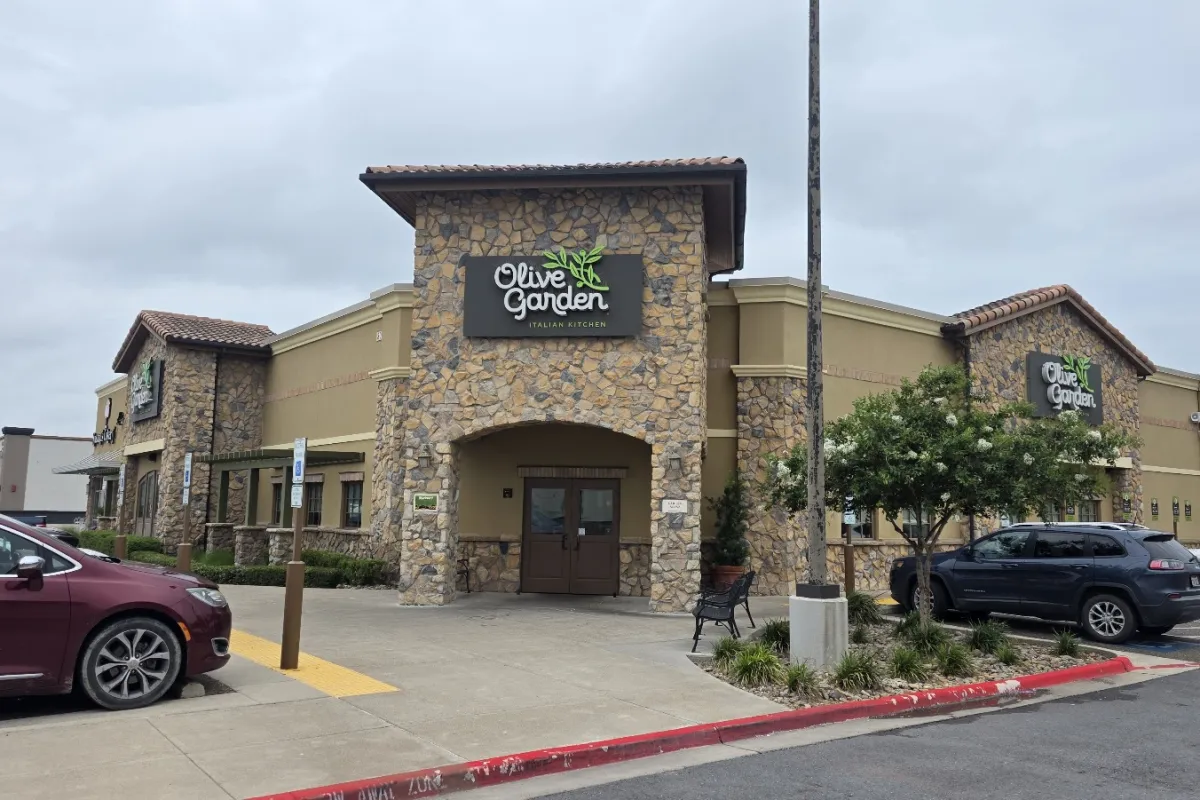 Olive Garden Italian Restaurant photo 1