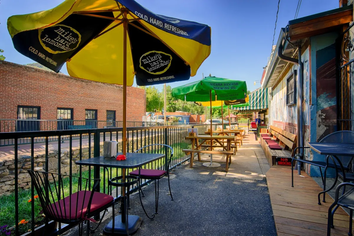 Morrison Holiday Bar photo 1