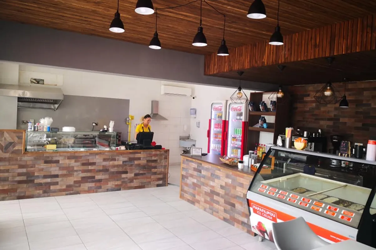 Tasty Fast Food & Lounge. photo 1